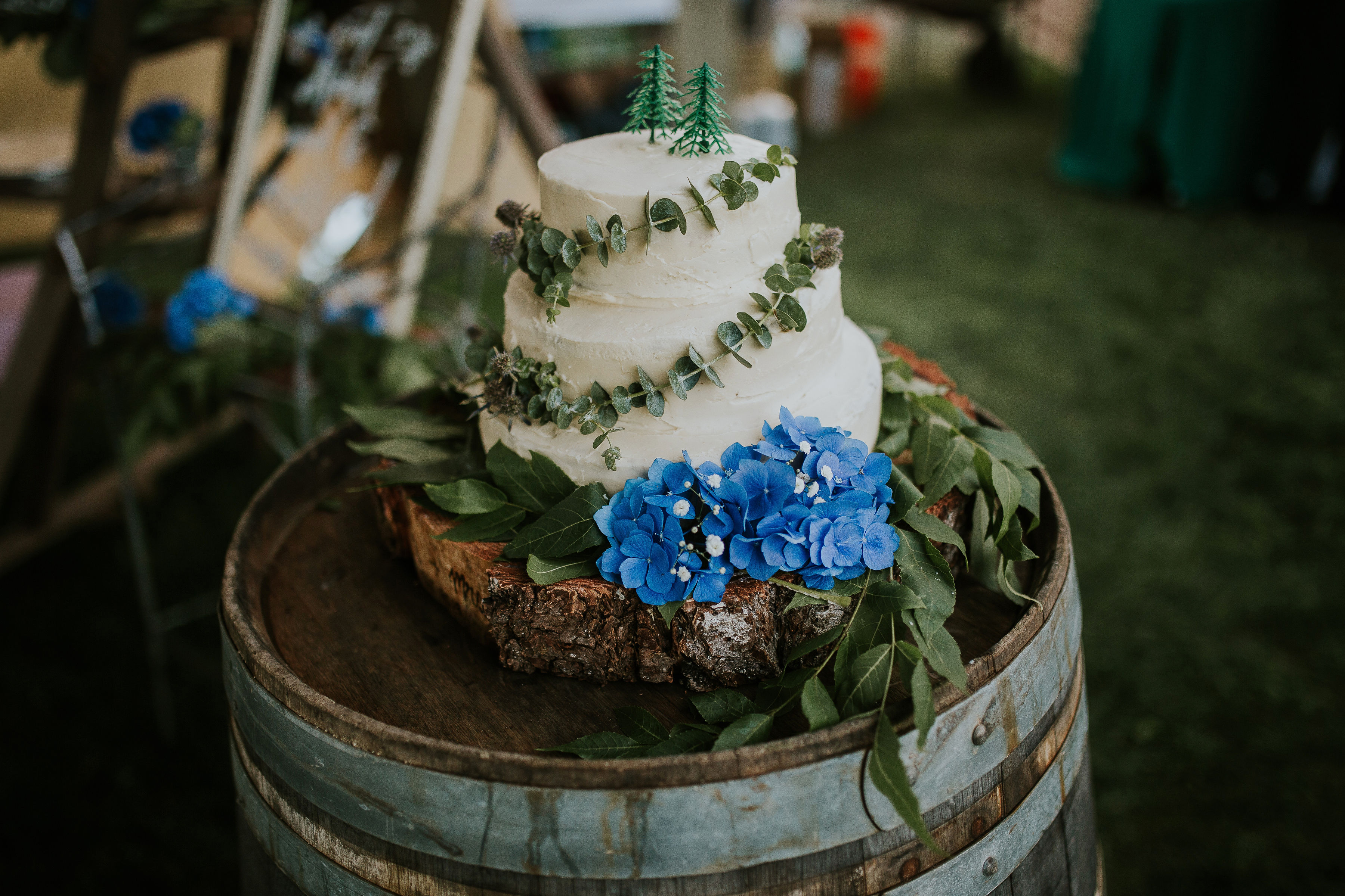 Wedding cake detail on a wine barrel at Creekside Farm